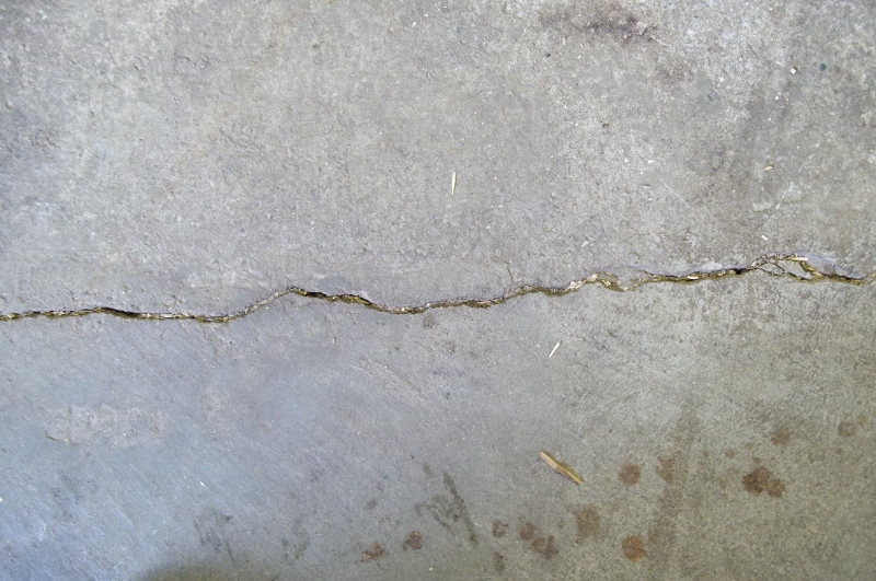Cracks in garage floor